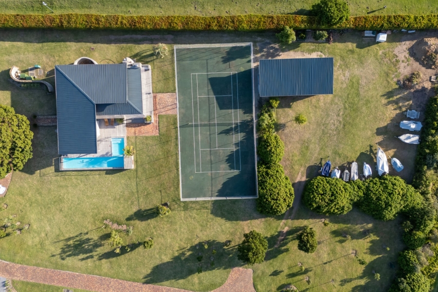 5 Bedroom Property for Sale in Brenton On Lake Western Cape